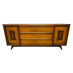 Comò a 9 cassetti in legno di noce Unagusta, stile metà secolo moderno