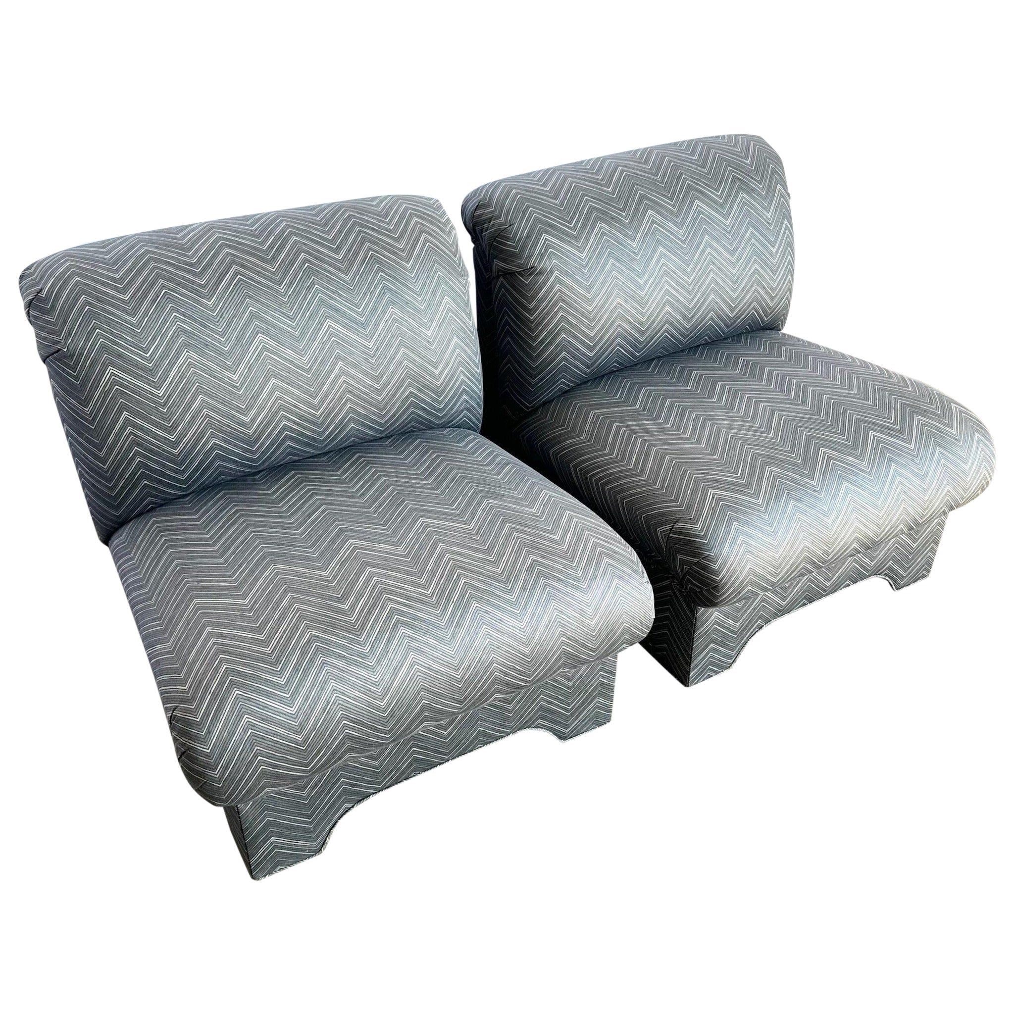 Sedie da salotto postmoderne scolpite a zig-zag in nero, grigio e rosa - Una coppia in vendita