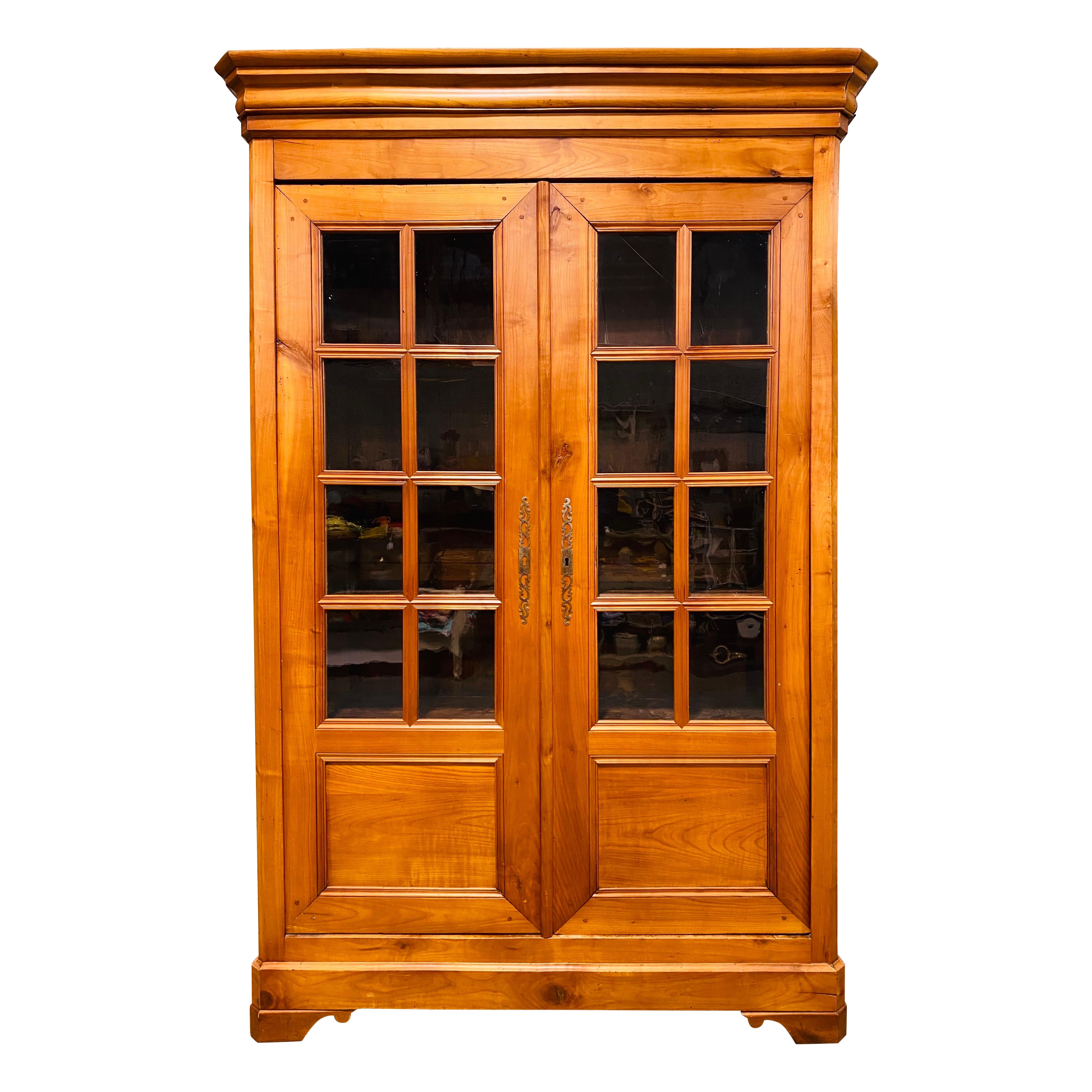 Early 19th century antique French country Cherrywood cabinet/bookcase