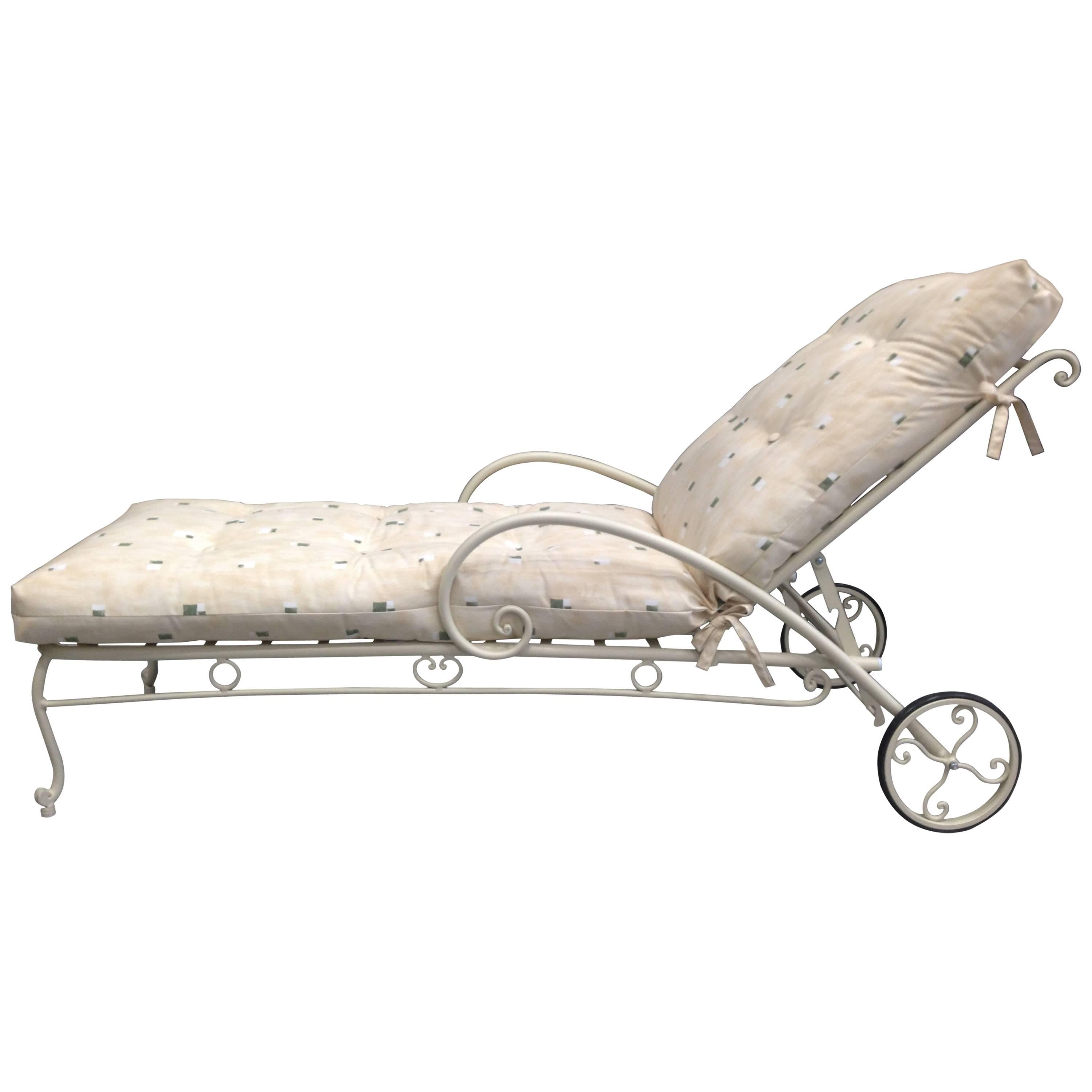 Adjustable Chaise Longue with Wheels.Garden furniture