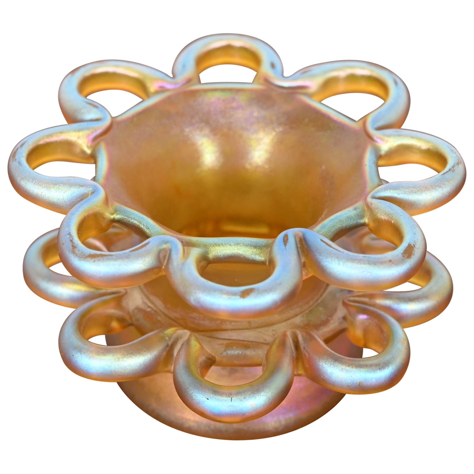 How can I tell if a Tiffany vase is real?