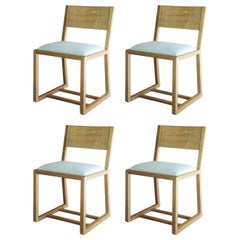 Lot de 4 chaises de salle à manger Midi en bois de chêne par Goldfinch Brookes