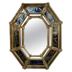 Specchio ottagonale d'epoca in vetro di Murano acidato in stile veneziano