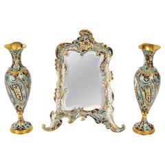 Espejo de mesa y sus dos jarrones, Siglo XIX, Época de Napoleón III.