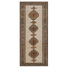 Vintage Circa-1970 Chemin de table en laine tissée à la main Brown et Ivory Persian Gabbeh Runner