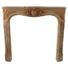 Cheminée ancienne en bois