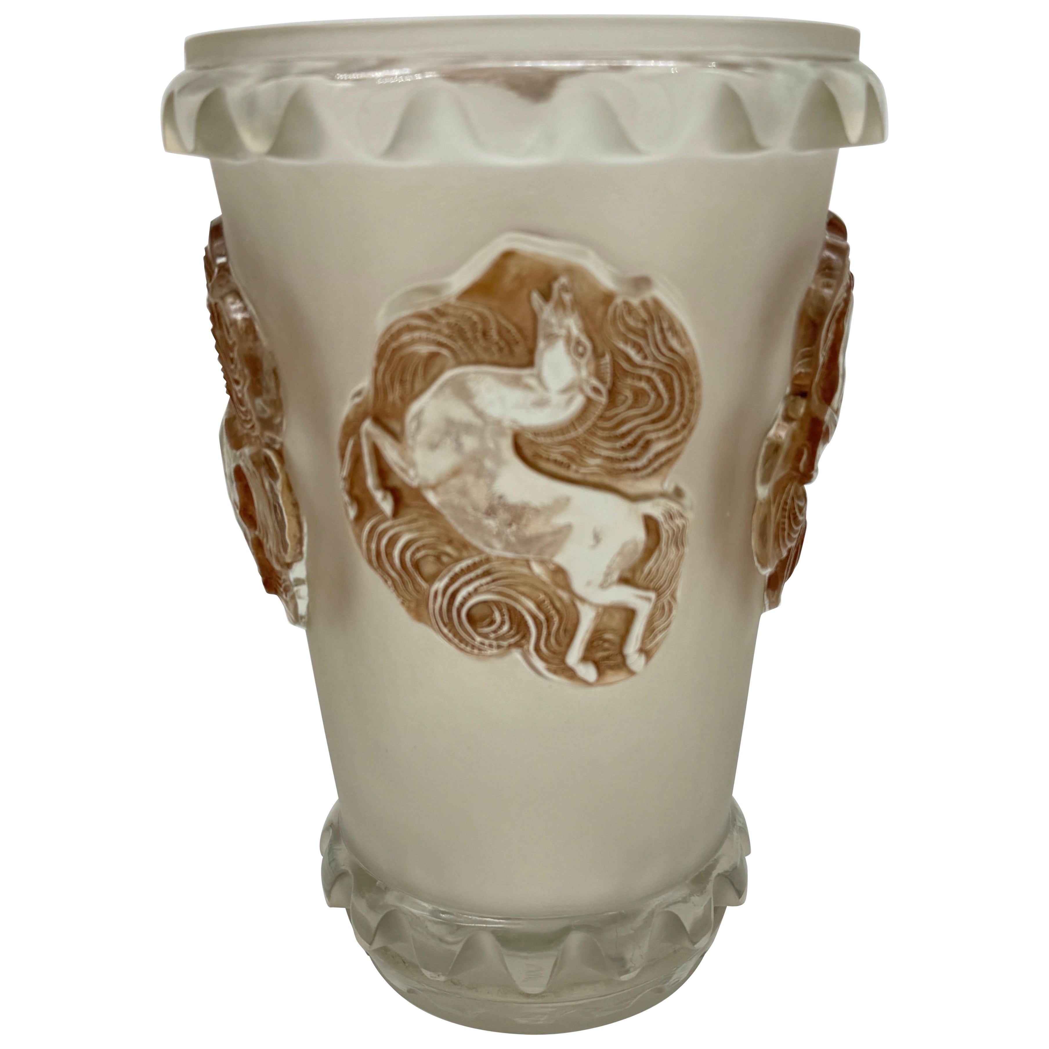 Vase en verre Art Déco Camargue de R.Lalique.