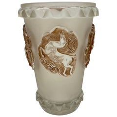 Vase en verre Art Déco Camargue de R.Lalique.