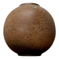 Vaso di Studio Pottery minimalista tedesco di metà secolo di Fritz Van Daalen