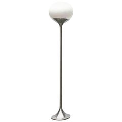Lampadaire italien de l'ère spatiale du milieu du siècle dernier de Guzzini