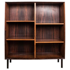 Dänisches Regal aus Rosenholz von Ejvind A. Johansson für Ivan Gern, 1960.