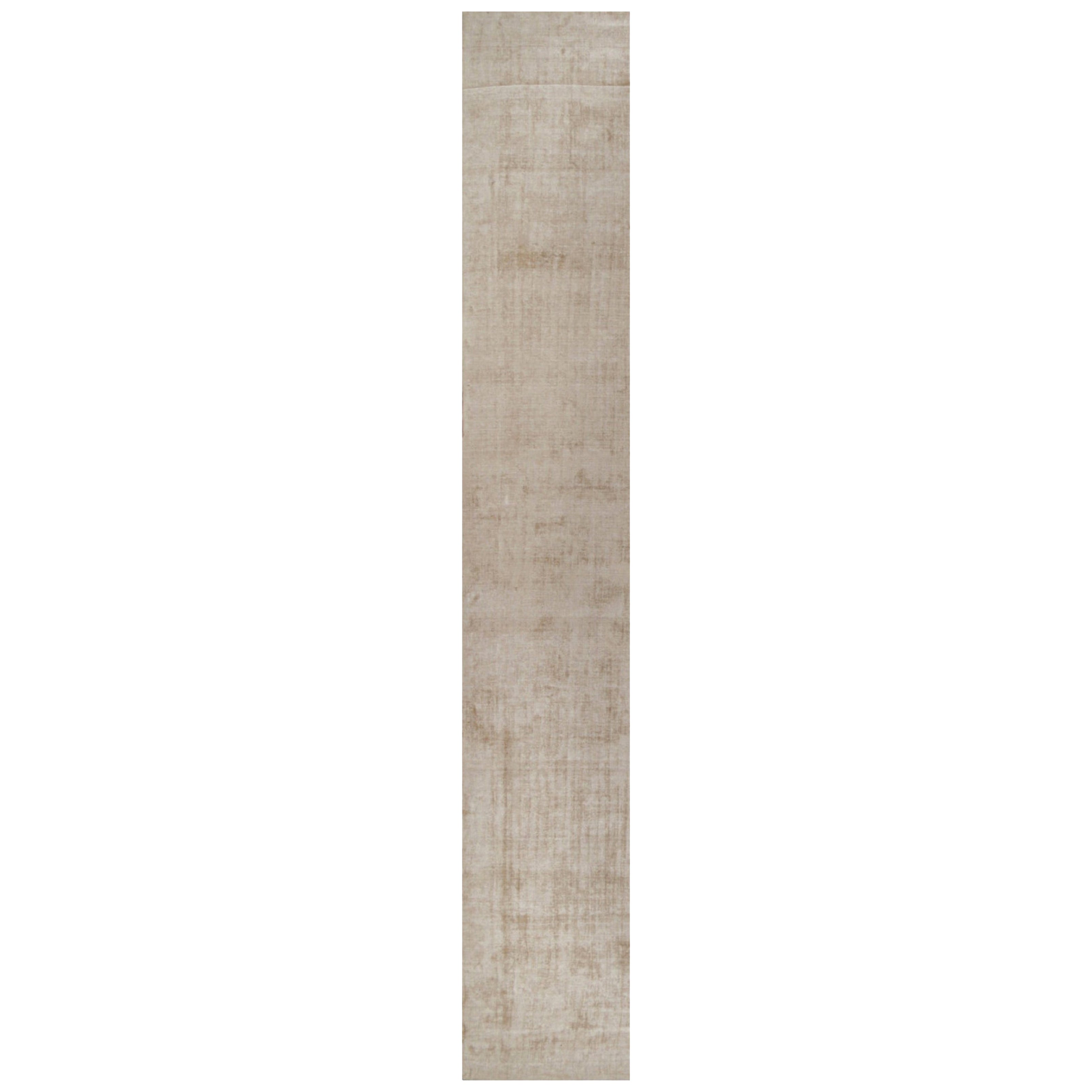 Rug & Kilim’s Modern Rug in Solid Beige For Sale