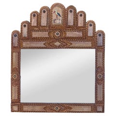 Specchio francese Tramp Art con piano ad arco e stemma di cicogna dipinto, circa 1900