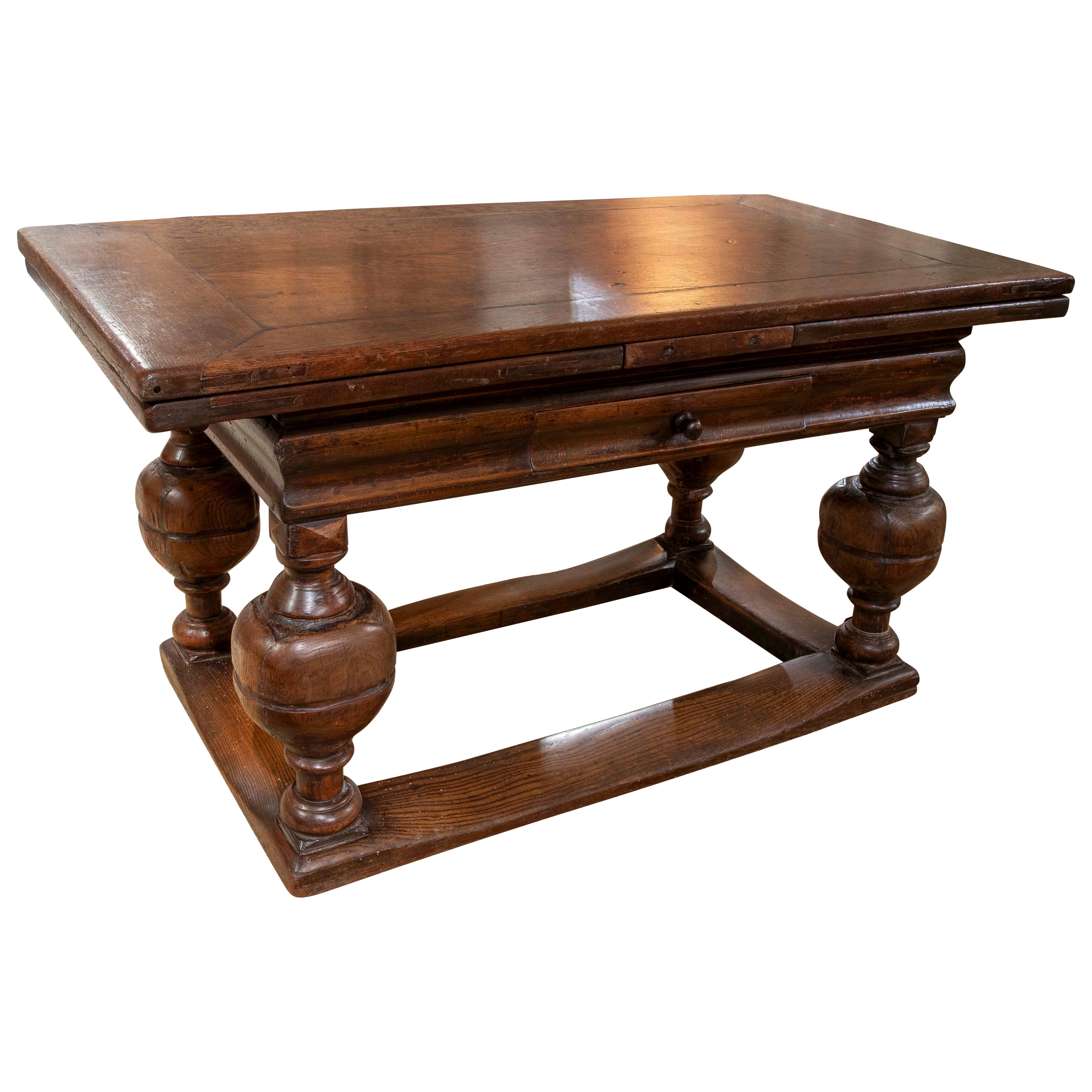 1750s Solid Oak English Extendable Table with Turned Legs For Sale