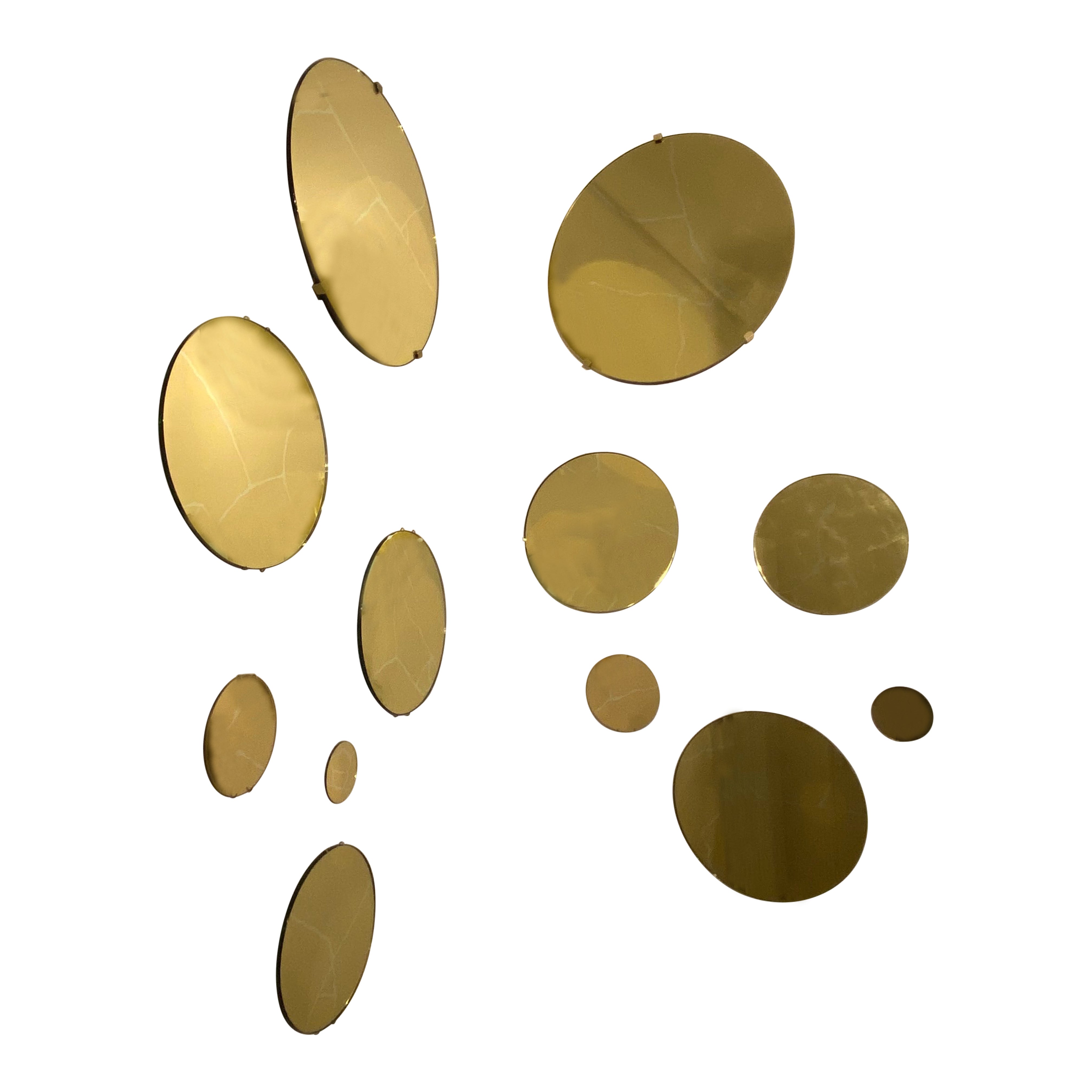 Miroir circulaire Kintsugi avec abat-jour doré en vente