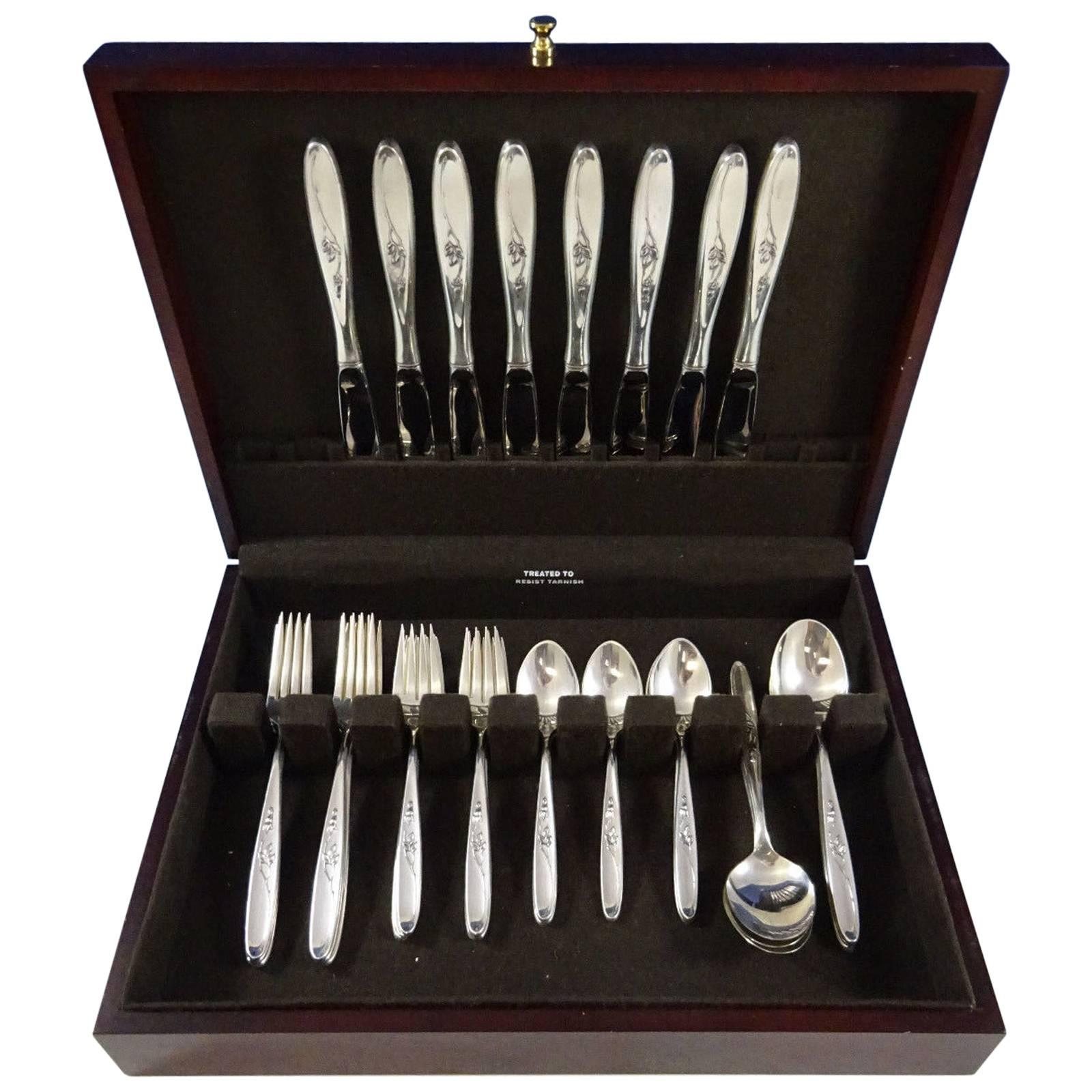 Rose Solitaire by Towle Sterling Silver Flatware Set for Eight Service 40 Pieces For Sale