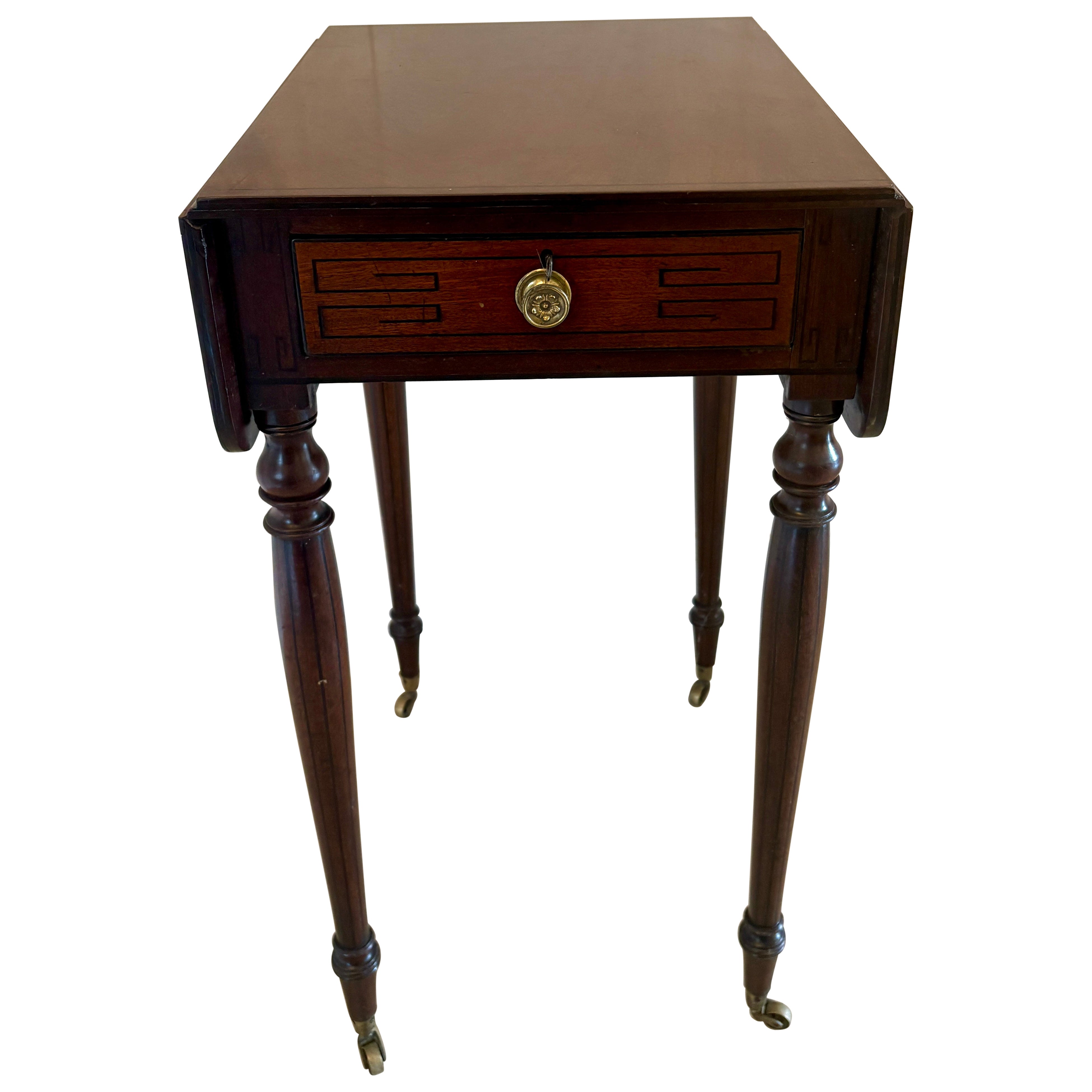 Belle qualité de lampe sur pied/table d'appoint du 19e siècle de style Régence antique