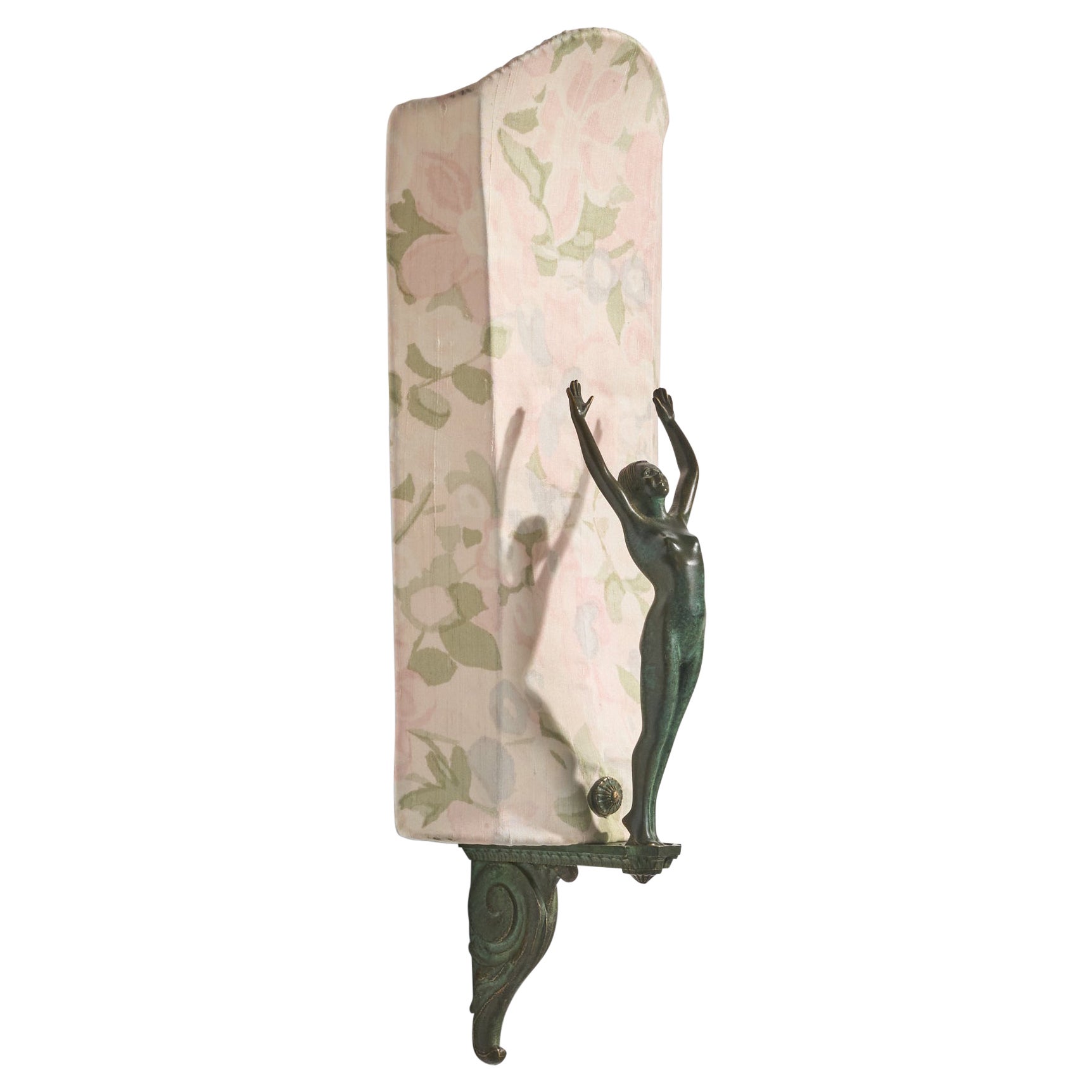 Schwedische Designerin, Wandleuchte, Bronze, Stoff, Schweden, 1930er Jahre im Angebot
