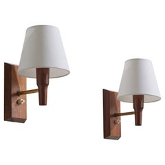 Dänischer Designer, Small Wall Lights, Messing, Teakholz, Stoff, Dänemark, 1950er Jahre