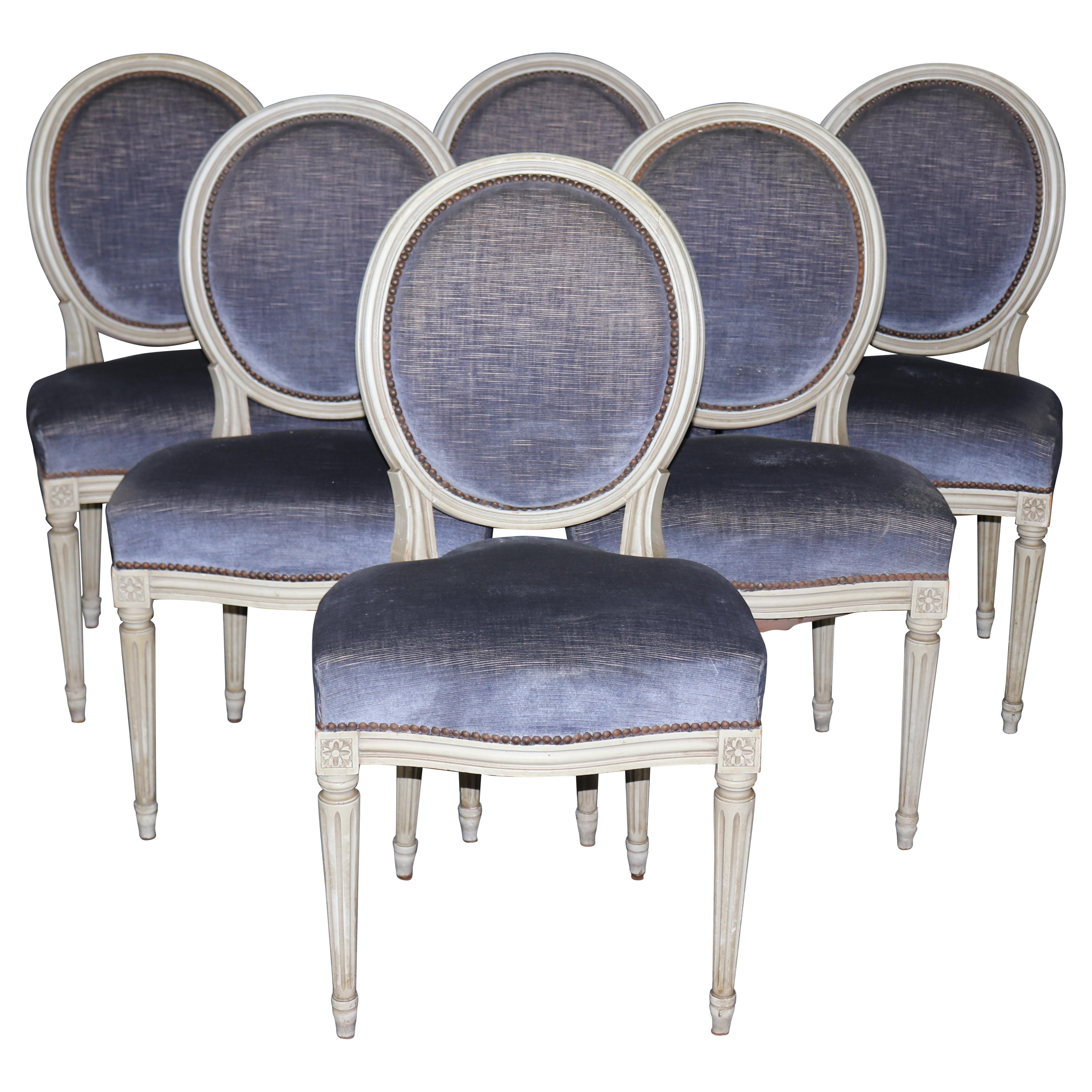 Superb Blue Velvet and Off-White Painted French Cameo Oval Back Dining Chairs For Sale