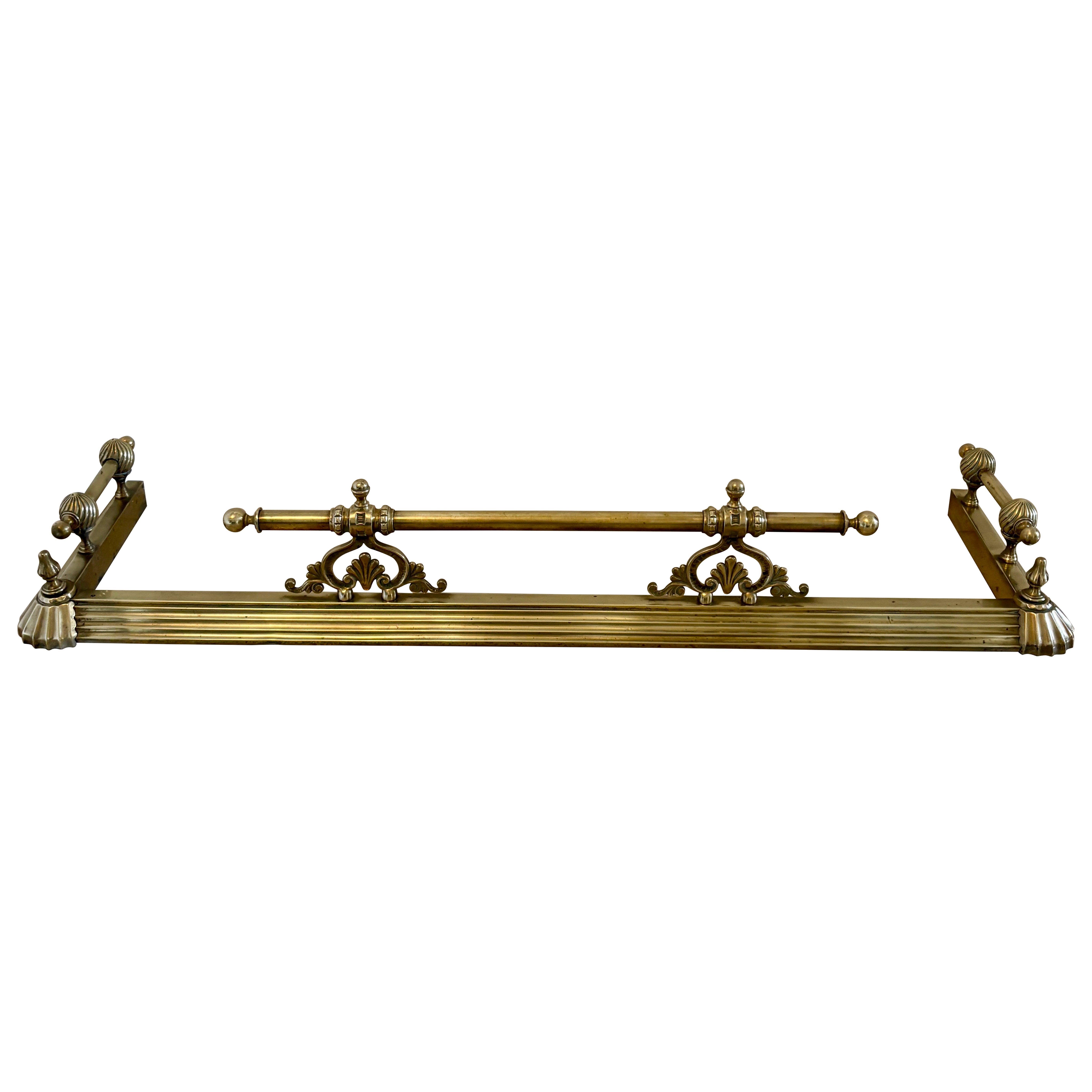 Antique Victorian Brass Fender (garde-boue en laiton)