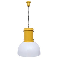 Colgante Industrial de Plexiglás Blanco y Aluminio Barnizado Amarillo, Italia