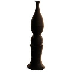 Scultura decorativa in gres per uso quotidiano Unfolding Darkness IV di Giulia Cosenza
