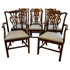 Ensemble de 8 chaises de salle à manger anciennes en acajou de qualité édouardienne
