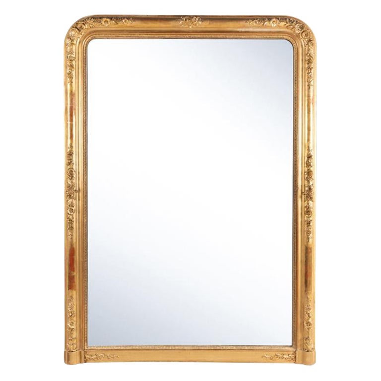 Grande specchio francese del XIX secolo in legno intagliato e dorato