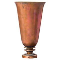 „Tulipe“-Tischlampe aus patiniertem Kupfer im Art déco-Stil im Art déco-Stil – Frankreich 1930er Jahre