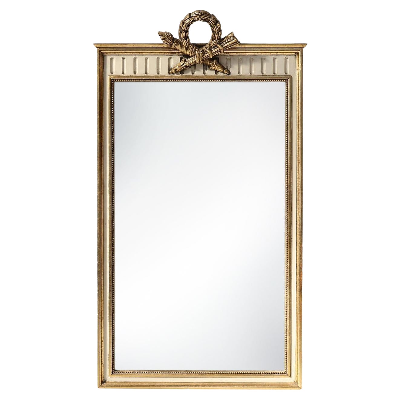 Miroir français encadré de dorures et crème de style Louis Philippe en vente