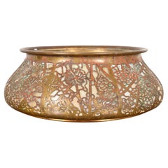 Tiffany Studios New York Grapevine Bronze and Favrile Slag Glass Jardiniere