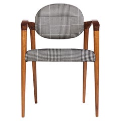 Chaise Tanoco, bois de mutenye satiné, fabrication artisanale au Portugal par Duistt