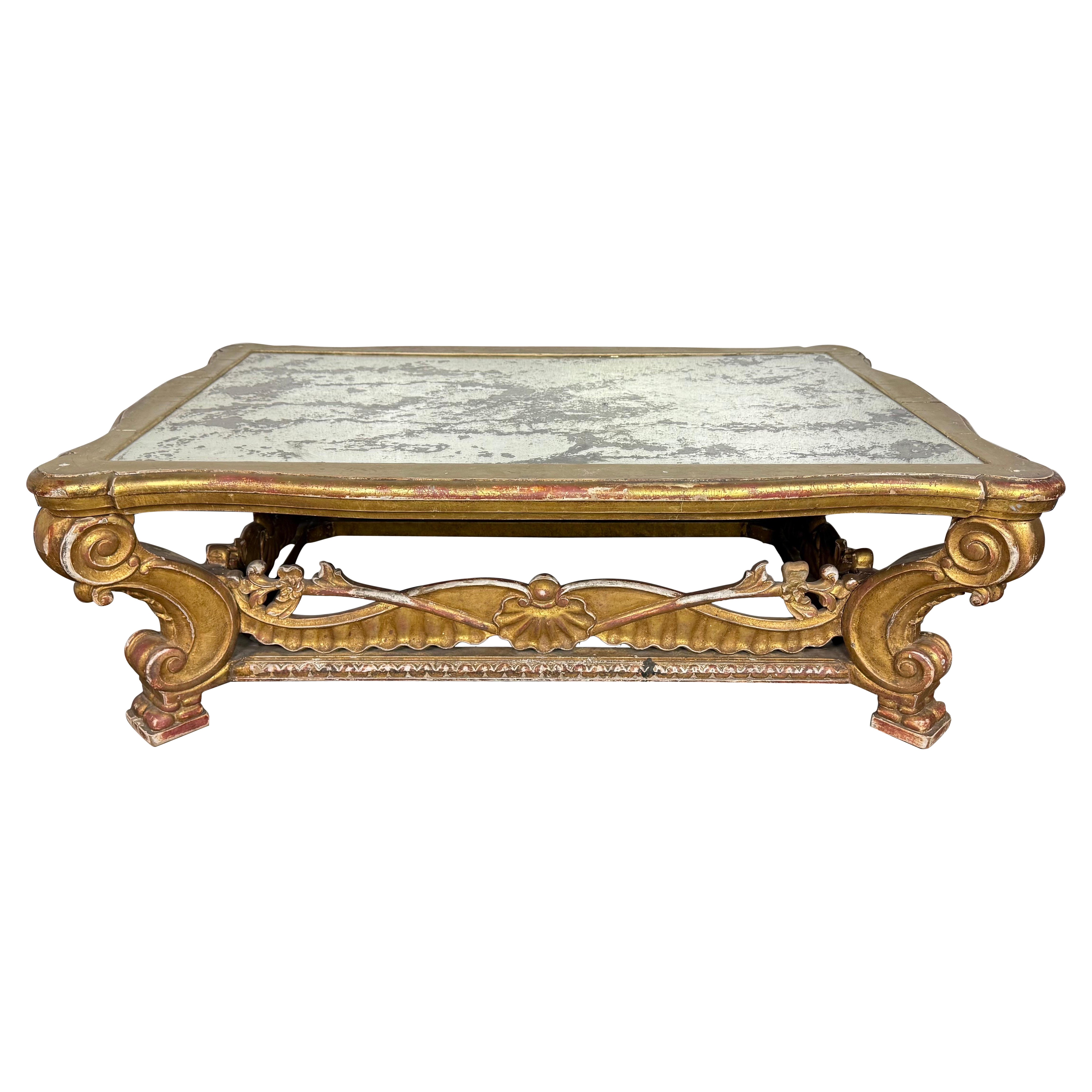 Italienischer Giltwood Couchtisch mit verspiegelter Platte