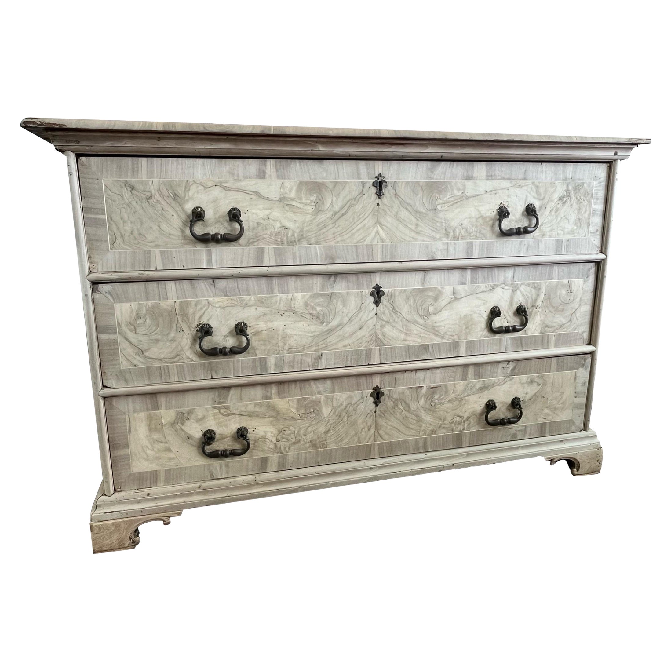17th Century Italian Bleached Walnut Commode With Veneer and Walnut Burl