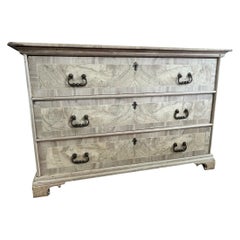 17th Century Italian Bleached Walnut Commode With Veneer and Walnut Burl