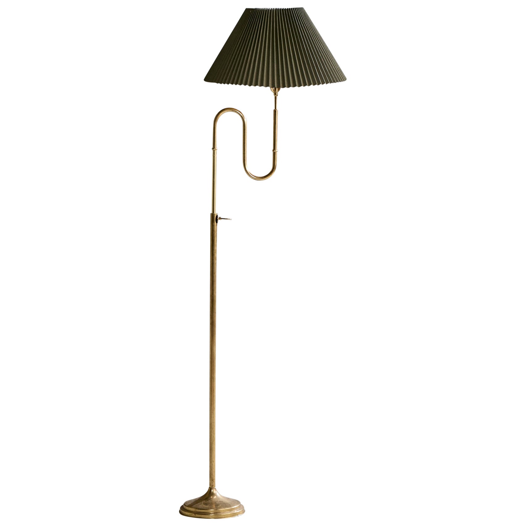 Enrico Furio Dominici, Floor Lamp, Brass, Paper, Brazil, 1950s