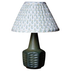 Europäische Designerin, Keramik-Tischlampe, Blumenschirm, Dänemark 1970er Jahre