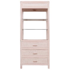 Etagere aus Rattan und Glas