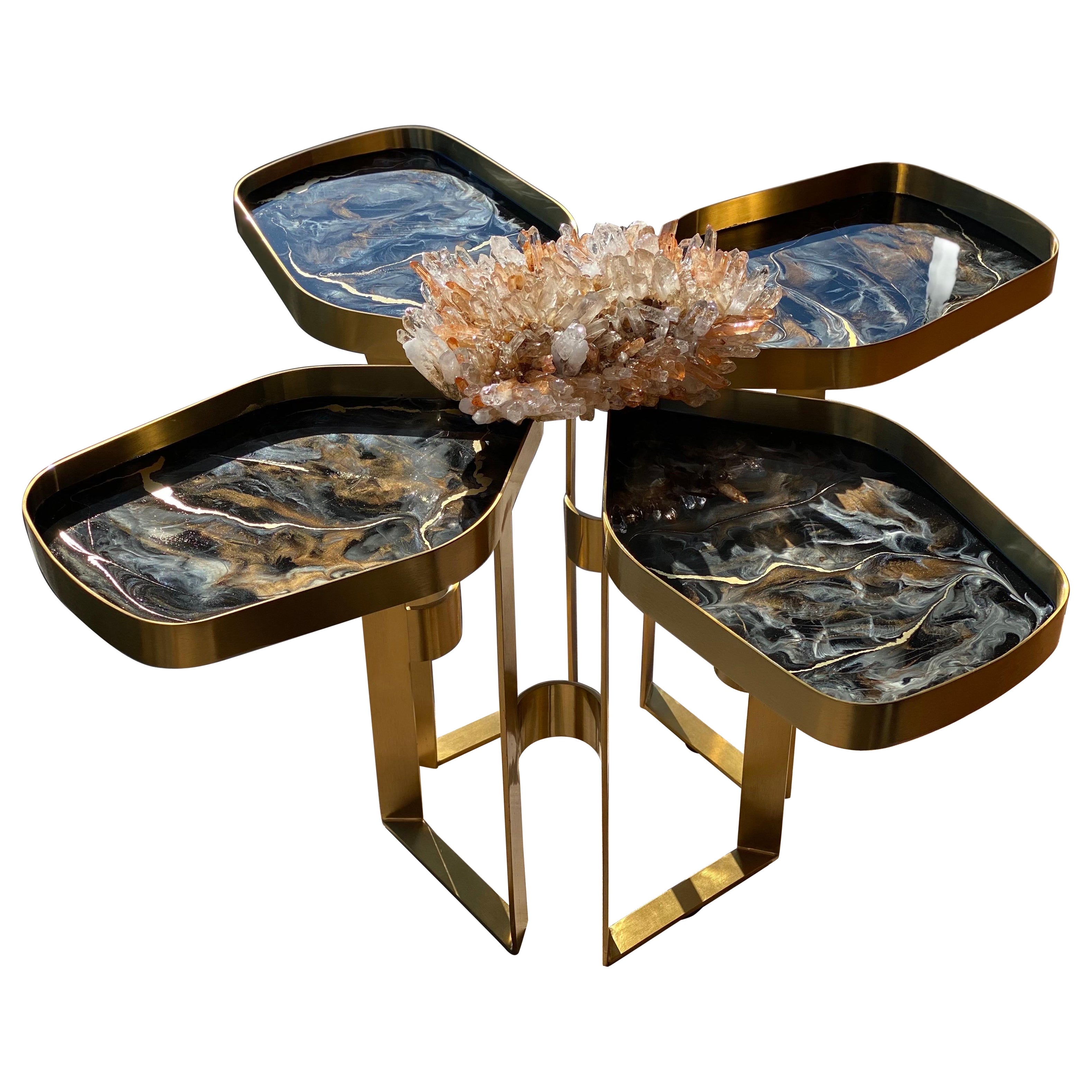 Blumen-, Marmor- und Geode-inspirierter Tisch