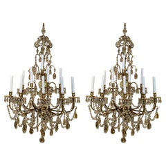 Par de Apliques de Gran Escala de Bronce Dorado Antiguo Francés y Cristal, Circa 1880.