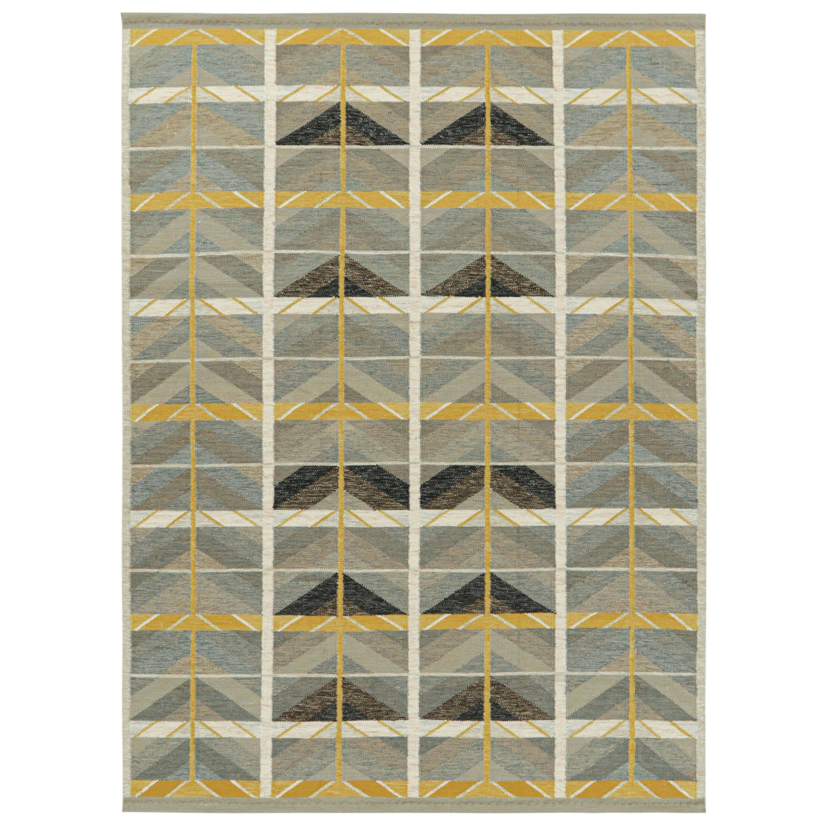 Rug & Kilim's Teppich im skandinavischen Stil, grau und gelb mit geometrischen Mustern