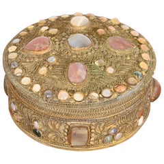 Boîte de mariage tibétaine ancienne en bronze filigrane et agate