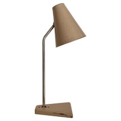 Lampe de table industrielle française en métal laqué, années 1930-1940