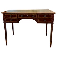 Mesa/Escritorio Independiente de Caoba de Cuatro Cajones con Incrustaciones de Calidad Antigua