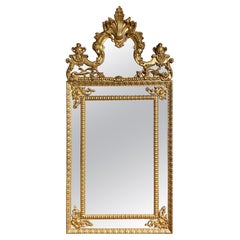 Specchio da parete in legno dorato in stile continentale con stemma rococò