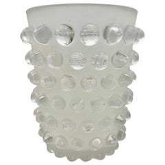 Vintage à R.Lalique Art Déco Mossi Vase in White Glass