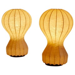 Coppia di piccole lampade da tavolo a bozzolo 'Gatto' Achille & Pier Castiglioni Flos Italia 1960