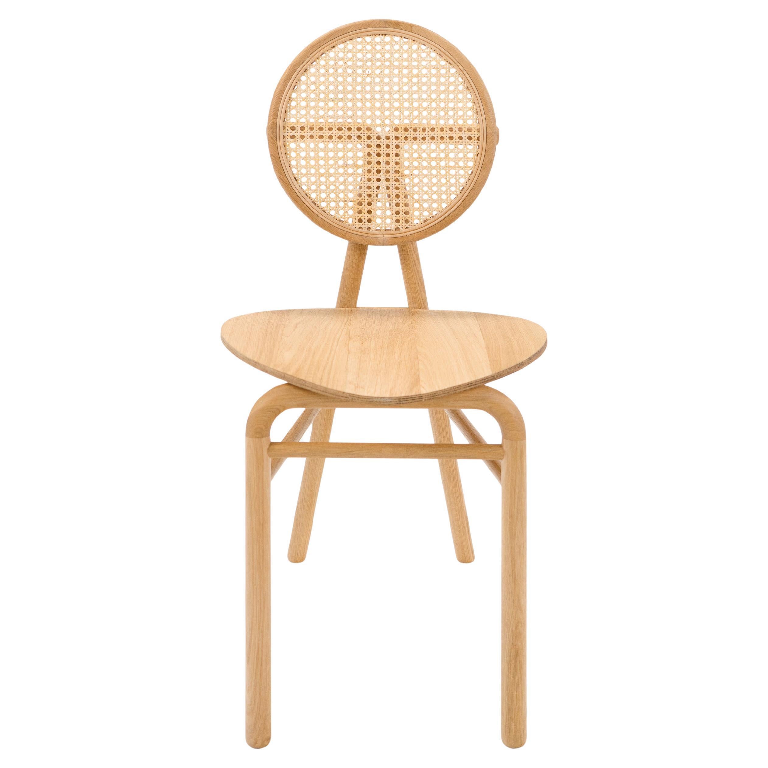 Juego de cuatro sillas de comedor contemporáneas de roble con respaldo de caña - Modelo Dumick