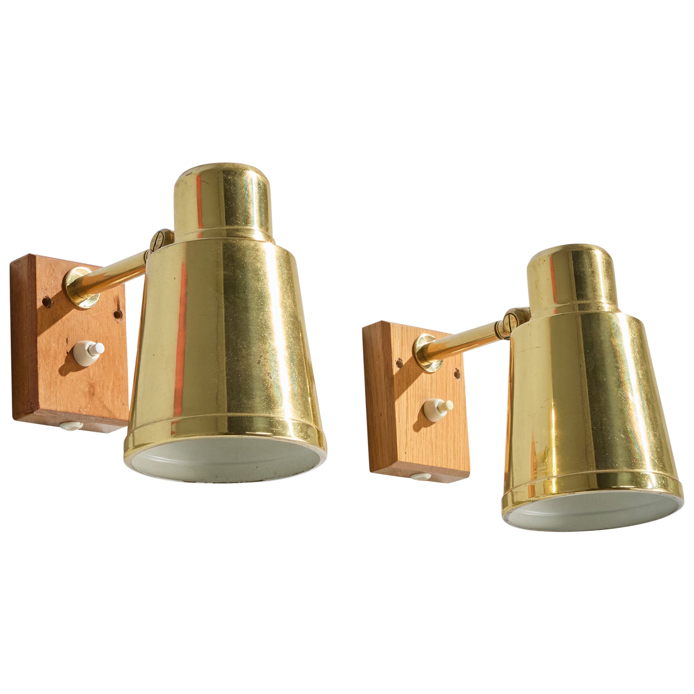 BJS Skellefteå, Wall Light, Teak, Brass, Sweden, 1950s